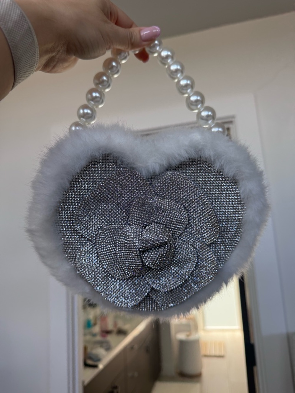 Silver Heart-Shaped Pearl Handle Evening Bag